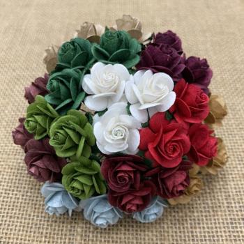 100 Mixed Christmas Colour Open Roses 25 mm