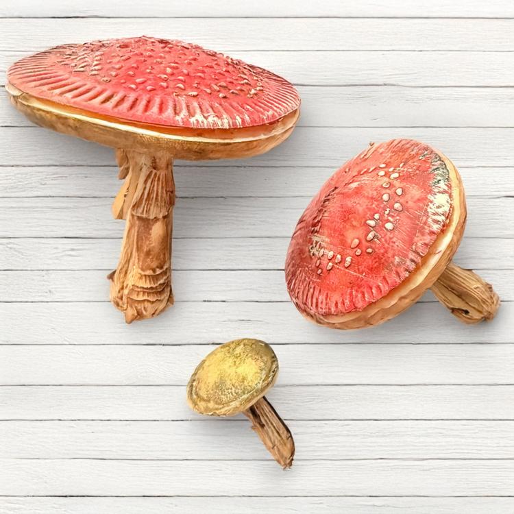 KACMA588 Stamperia Whispering Woods A5 Silicone Mould Mushrooms