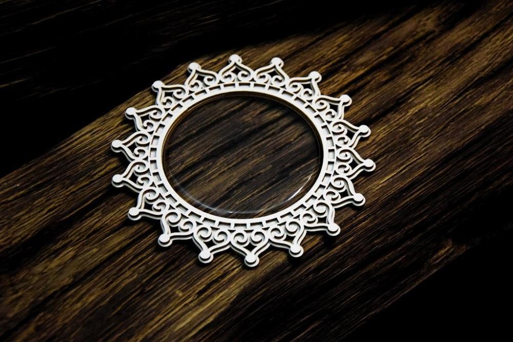 SnipArt Shaker Box Doily 29320