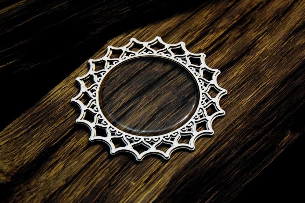 SnipArt Shaker Box Doily 29321