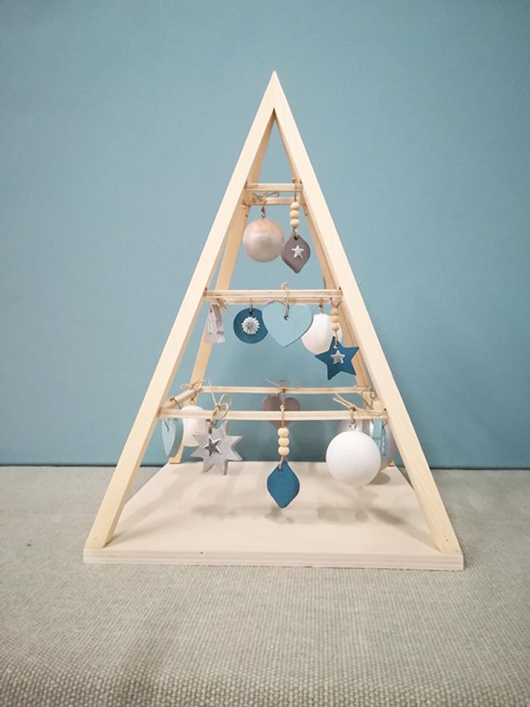 Artemio Pyramid Christmas Tree Kit 14003246